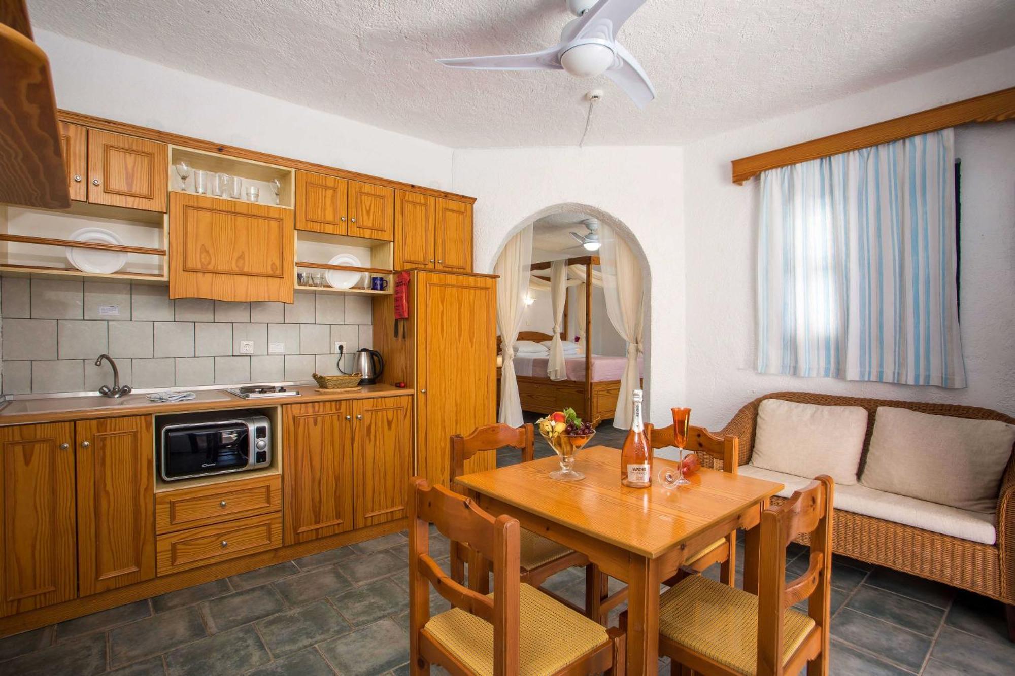 Ilidi Rock Aparthotel Λιβάδια Εξωτερικό φωτογραφία